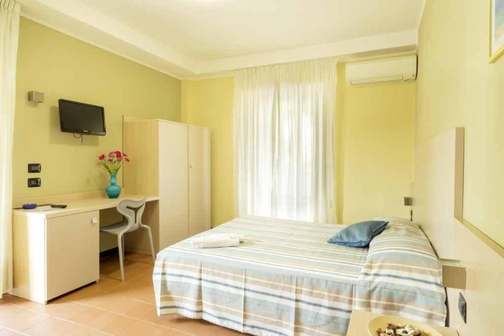 Hotel Blumen San Benedetto del Tronto Ngoại thất bức ảnh