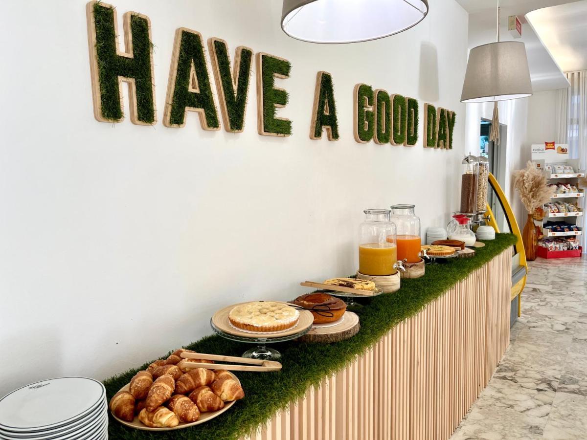 Hotel Blumen San Benedetto del Tronto Ngoại thất bức ảnh