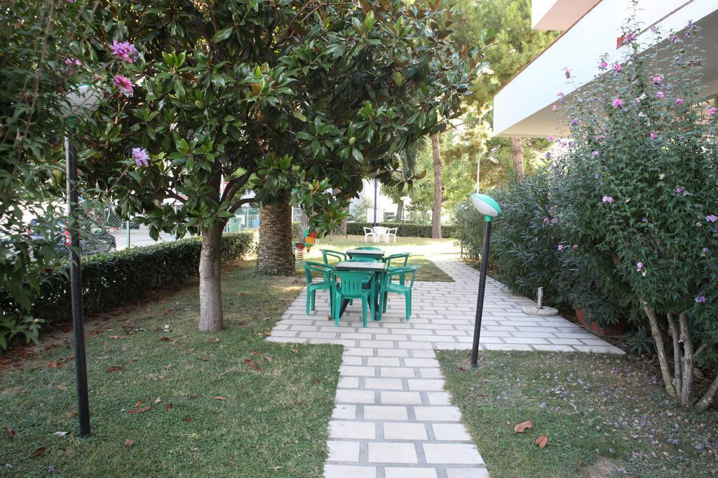 Hotel Blumen San Benedetto del Tronto Ngoại thất bức ảnh