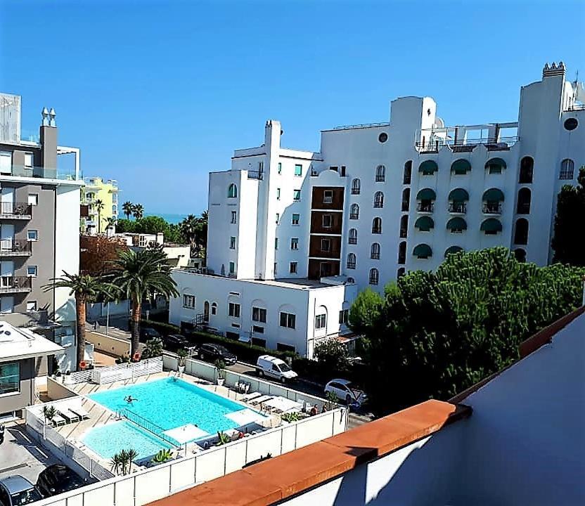 Hotel Blumen San Benedetto del Tronto Ngoại thất bức ảnh